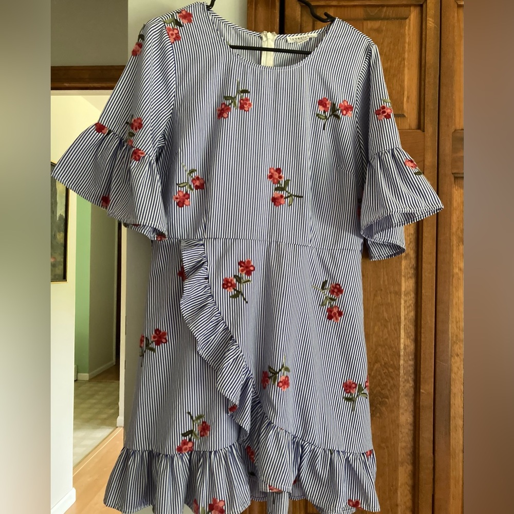 Love Riche Striped Embroidered Ruffle Dress L Large